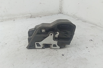 BMW X1 E84 (2009-2015) Aizmugurējo kreiso durvju slēdzene 7202147 27699854