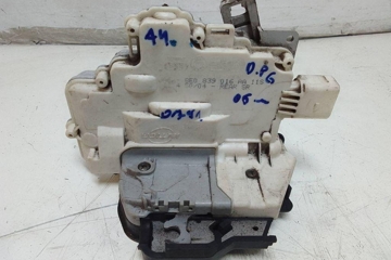 AUDI A6 C6/4F (2004-2011) Aizmugurējā labā durvju slēdzene 8E0839016AA 30825306