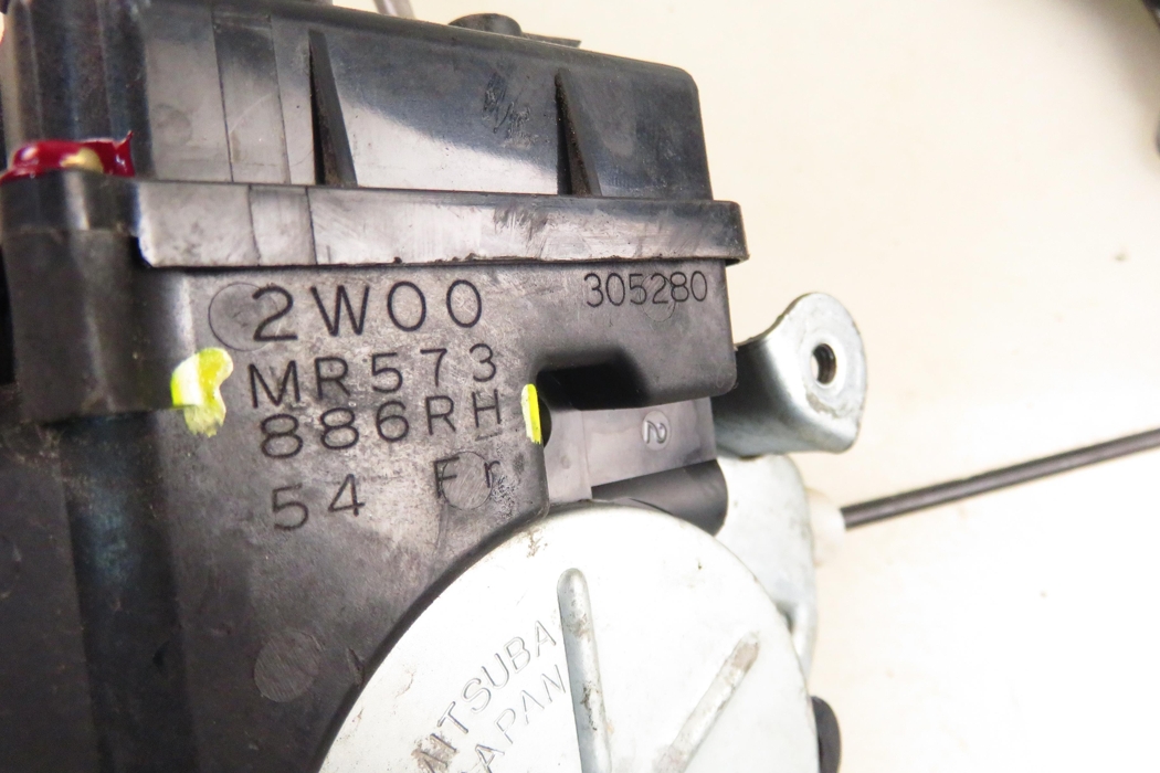 MITSUBISHI Outlander 1 generation (2001-2008) Front Right Door Window Regulator MR573886RH 30768892