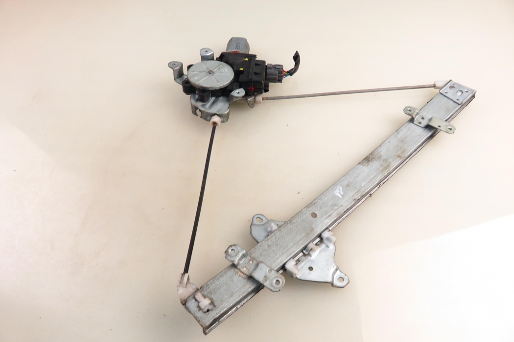 MITSUBISHI Outlander 1 generation (2001-2008) Front Right Door Window Regulator MR573886RH 30768892