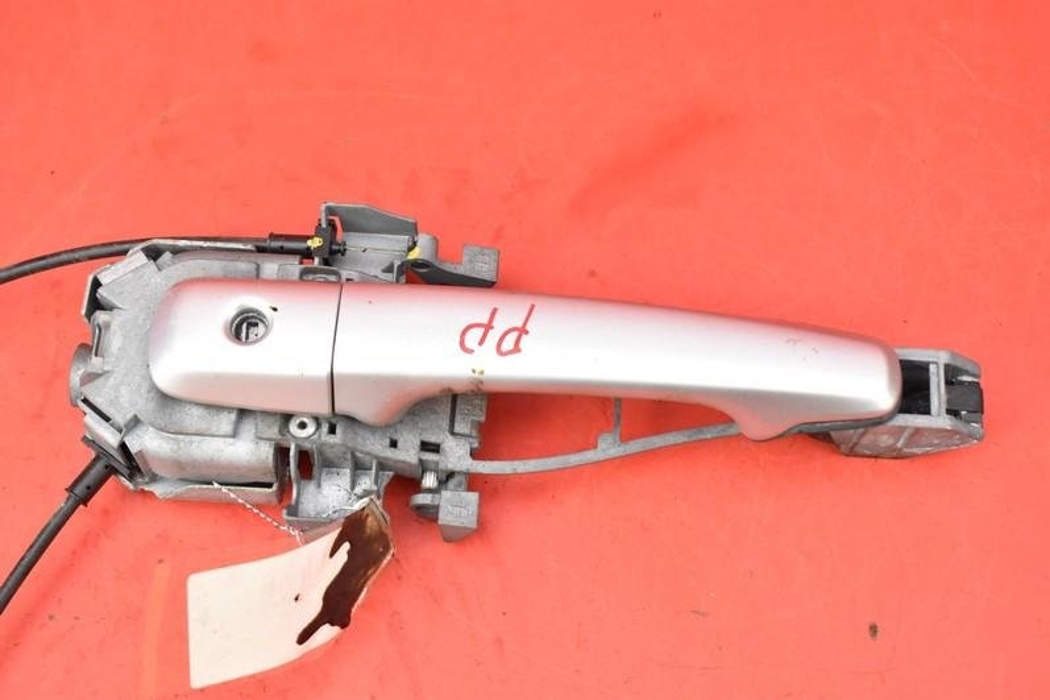 VOLVO V50 1 generation (2003-2012) Front Right Door Exterior Handle VOLVO 22079390