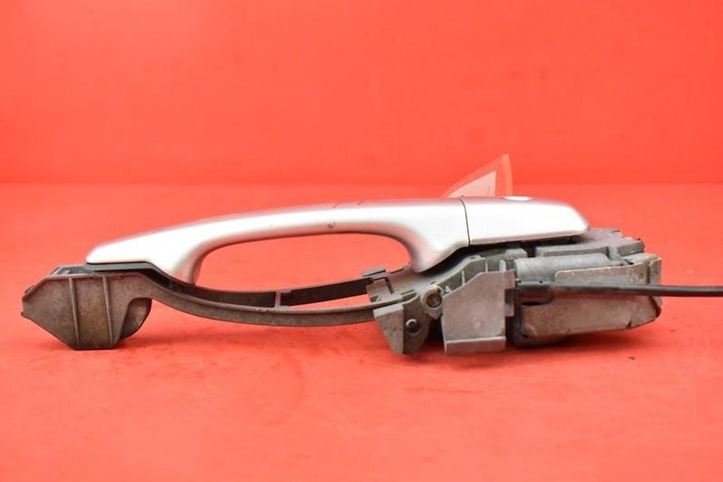VOLVO V50 1 generation (2003-2012) Front Right Door Exterior Handle VOLVO 22079390
