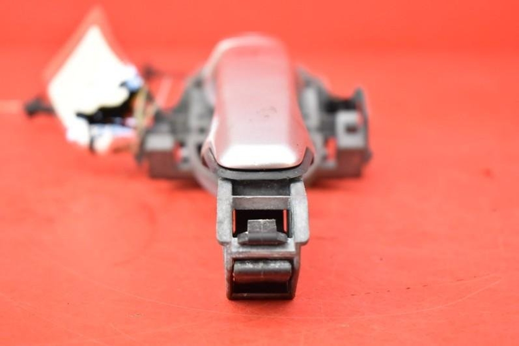 VOLVO V50 1 generation (2003-2012) Front Right Door Exterior Handle VOLVO 22079390