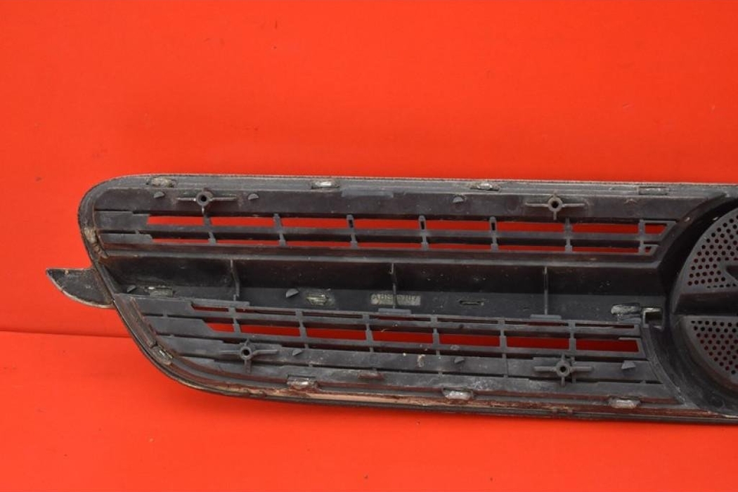 OPEL Vectra C (2002-2005) Ārējā gaisa ventilācijas reste 13103966 22088754