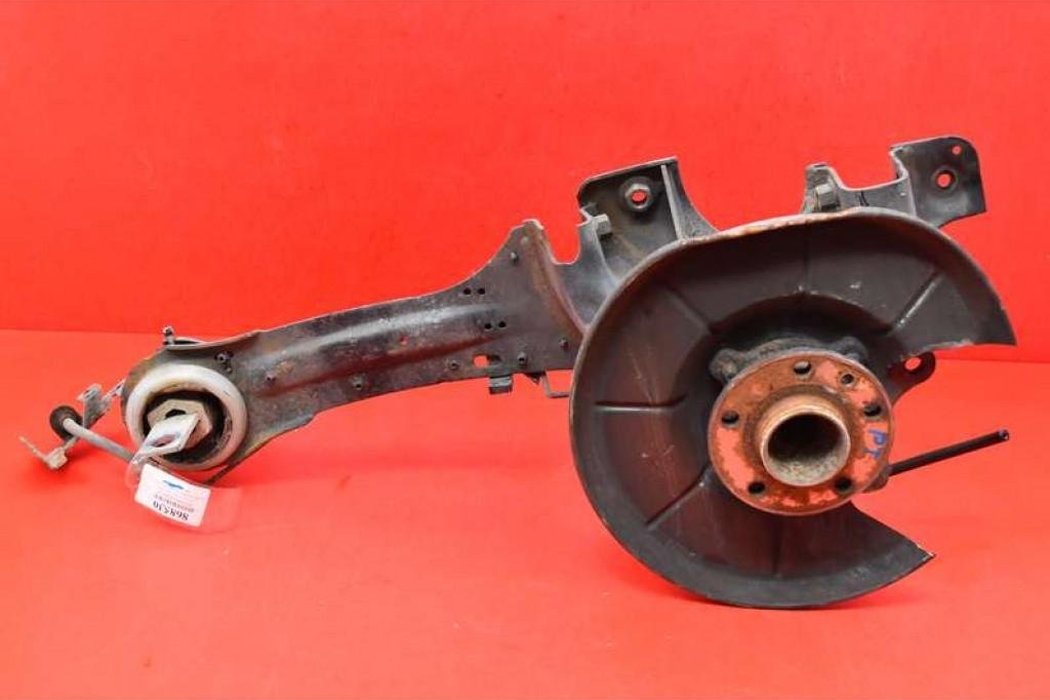 VOLVO V60 1 generation (2010-2020) Priekšējā labā riteņa rumbas vārpsta/stupica 6G915A968 24872002