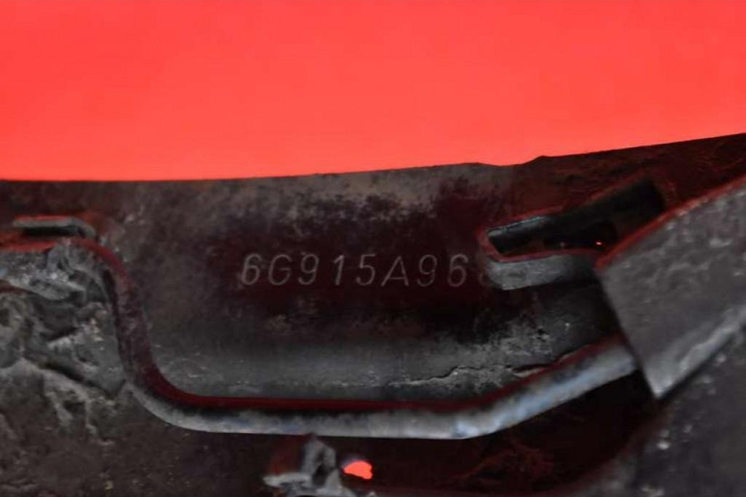 VOLVO V60 1 generation (2010-2020) Priekšējā labā riteņa rumbas vārpsta/stupica 6G915A968 24872002