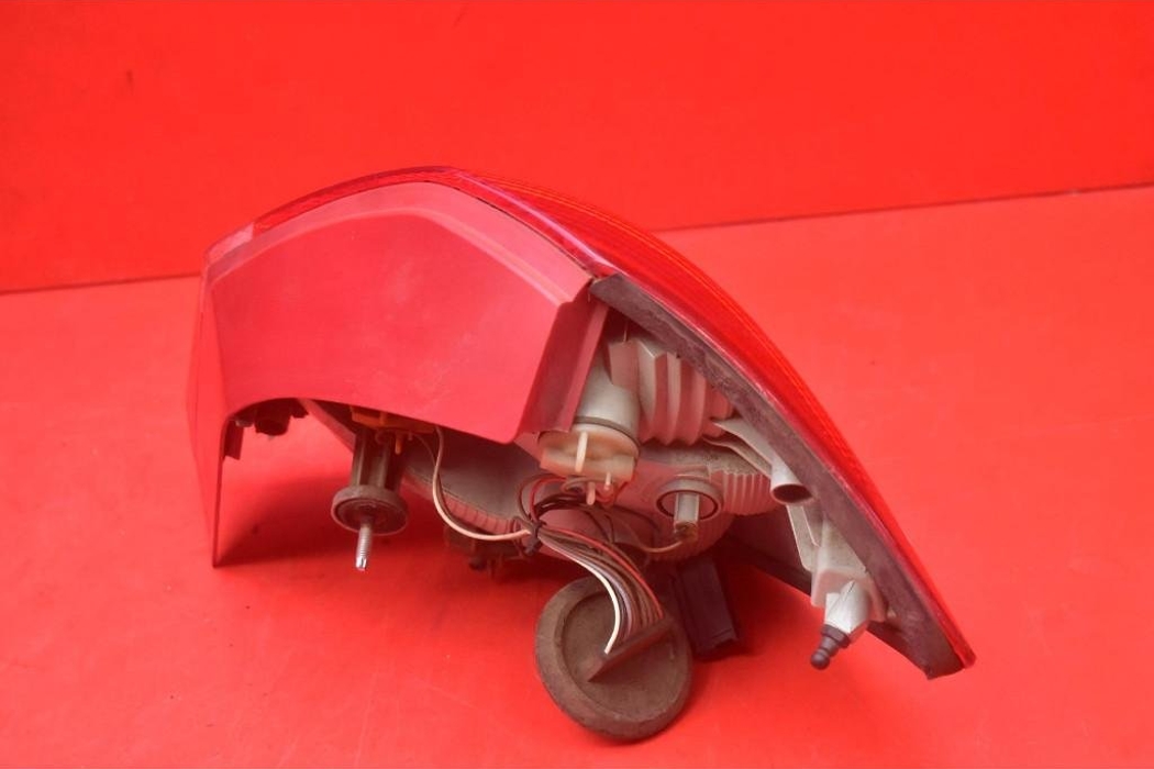 SKODA Fabia 2 generation  (2010-2014) Aizmugurējais kreisais lukturis 5J6945095 30041340