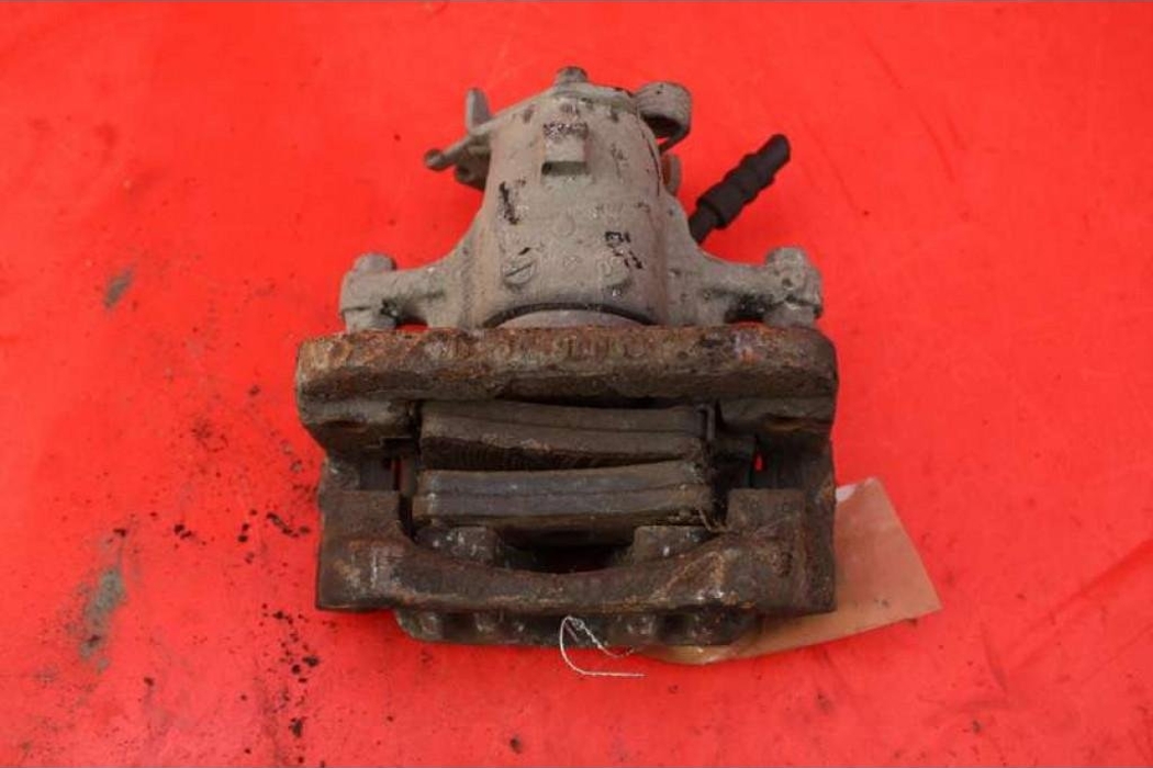 OPEL Insignia A (2008-2016) Aizmugurējais labais bremžu suports OPEL 32074858