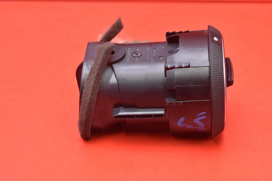 AUDI A3 8P (2003-2013) Решетка воздухозаборника салона 8P0820901A 32142716
