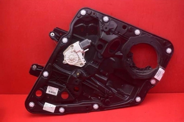 VOLKSWAGEN Touareg 2 generation (2010-2018) Rear left door window lifter 7P6839755A 27686681