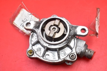 RENAULT Tucson 1 generation (2004-2010) Vacuum Pump 8200797164 28315538