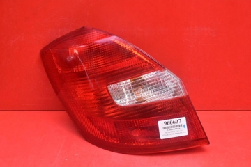 SKODA Fabia 2 generation  (2010-2014) Aizmugurējais kreisais lukturis 5J6945095 30394587