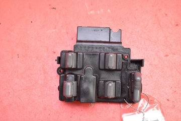 HONDA CR-V 1 generation (1995-2001) Priekšējo kreiso durvju logu pacēlāja slēdži M17432 31844729