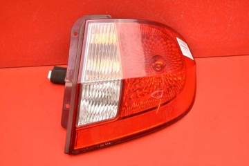 HYUNDAI Getz 1 generation (2002-2011) Aizmugurējais labais lukturis 92402-1C5XX 32182573