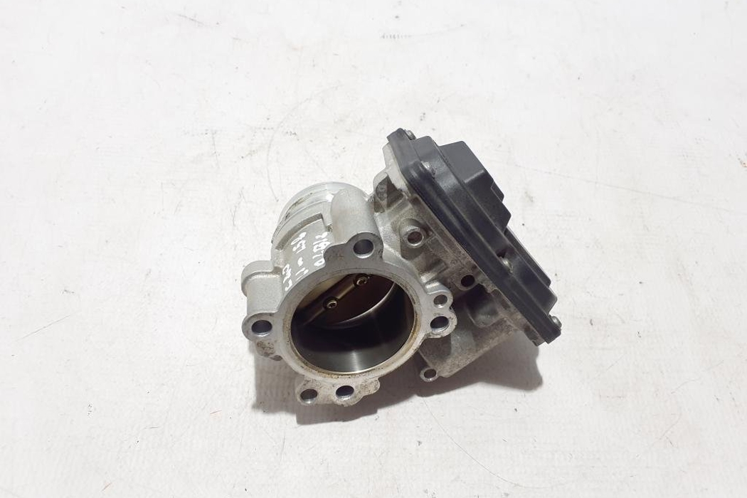 VOLVO XC40 1 generation (2017-2024) Throttle Body 31465702 30330953