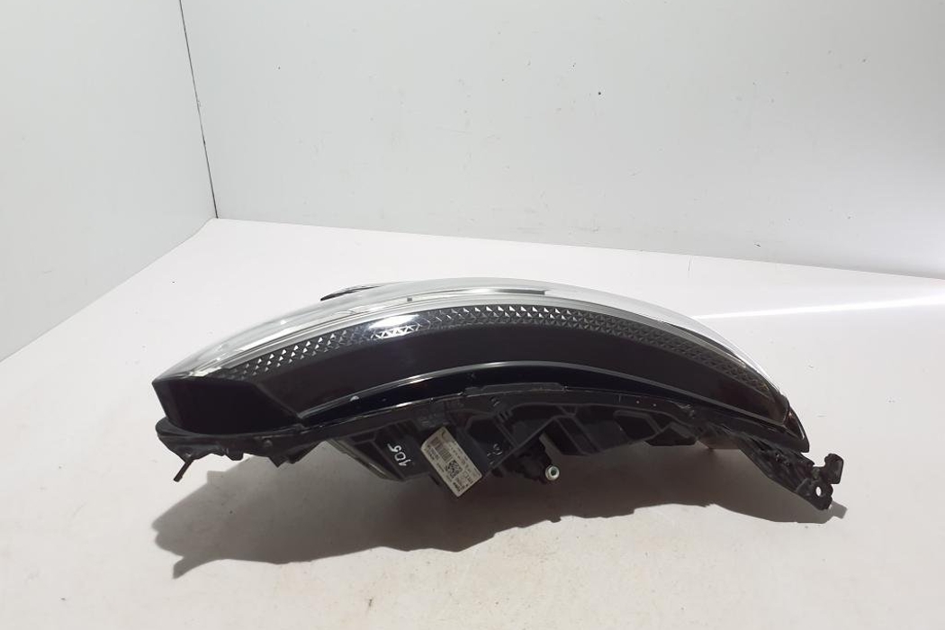 RENAULT Megane 4 generation (2016-2023) Front Right Headlight 260105675R 32046297
