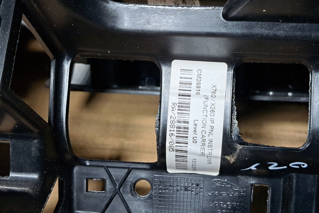 JAGUAR XE 1 generation (2014-2024) Dashboard GX63-044A74-AB,170380049 32208043