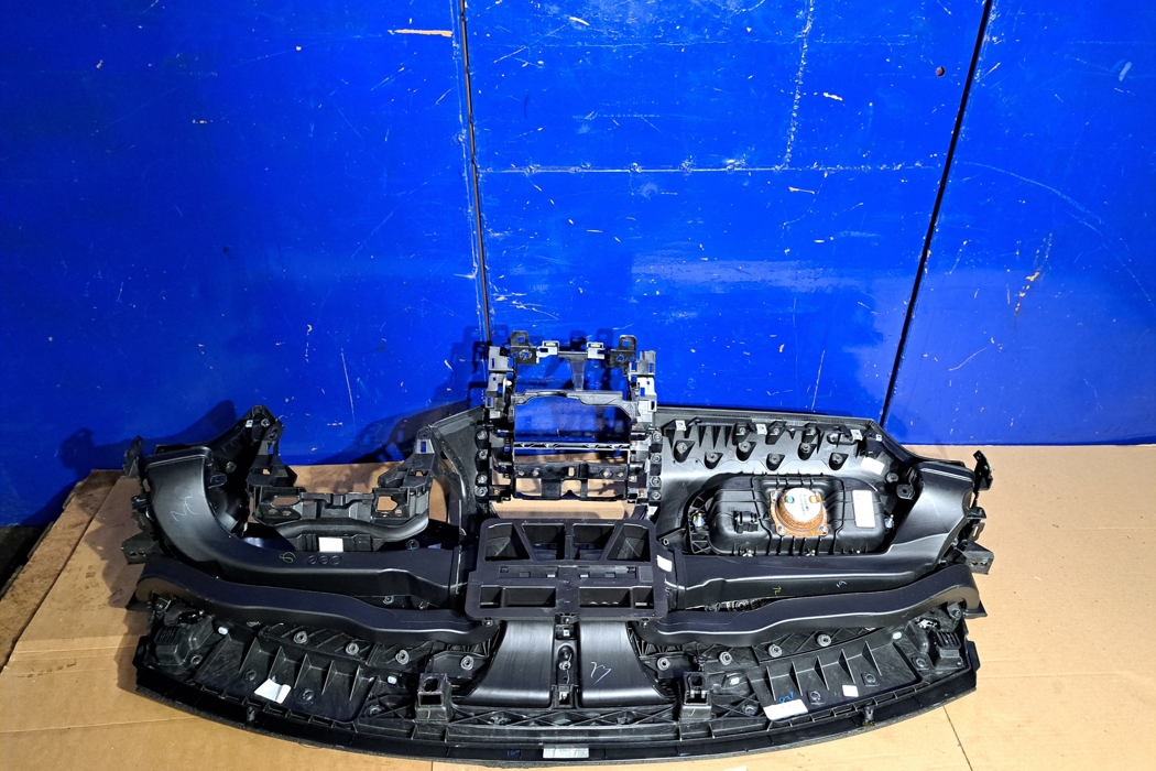 JAGUAR XE 1 generation (2014-2024) Dashboard GX63-044A74-AB,170380049 32208043