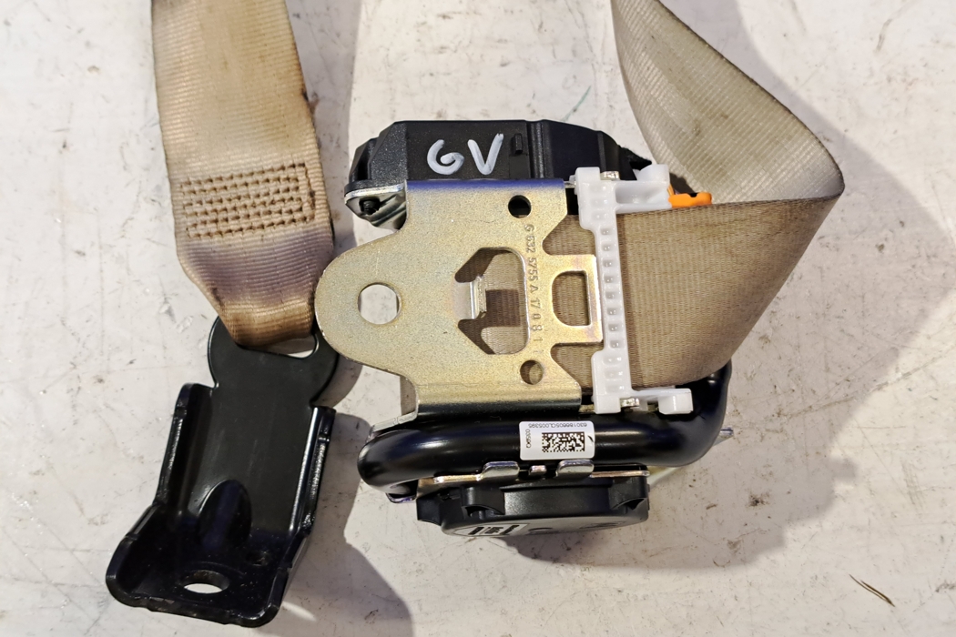 VOLVO XC60 2 generation (2017-2024) Rear Middle Seatbelt 39842319 32382533