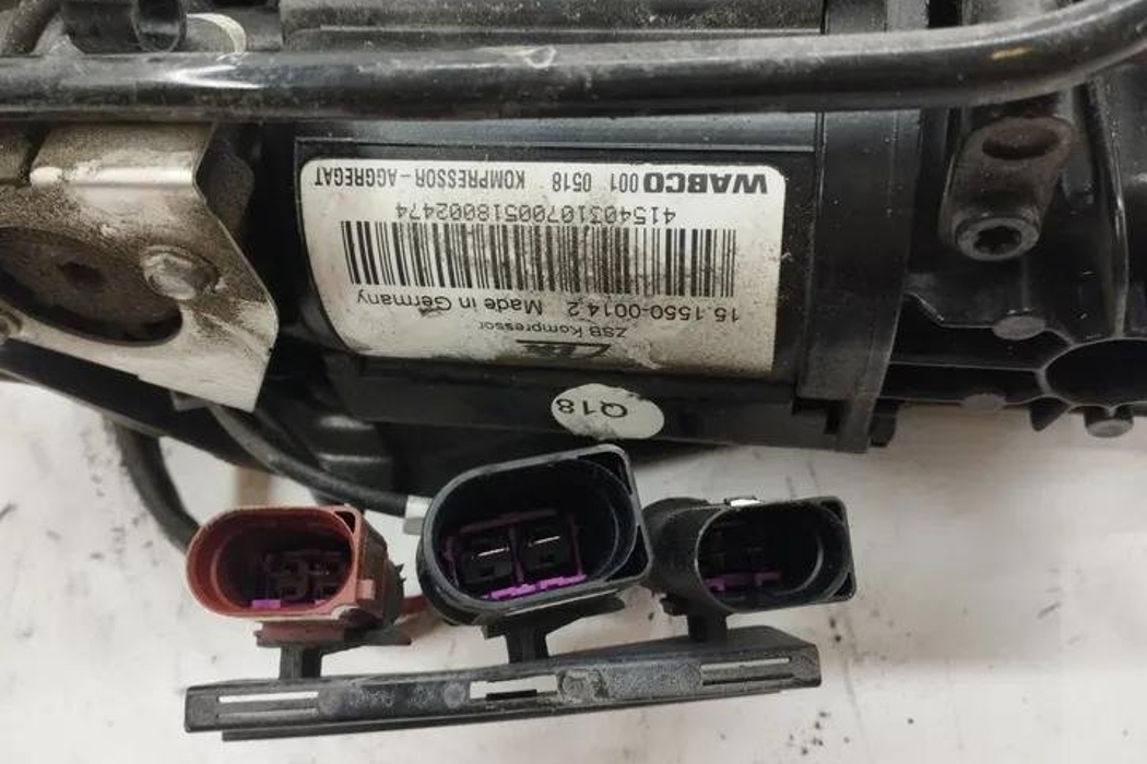 BENTLEY Continental Flying Spur 2 generation  (2008-2013) Suspension Compressor 3D0616005K 26477086