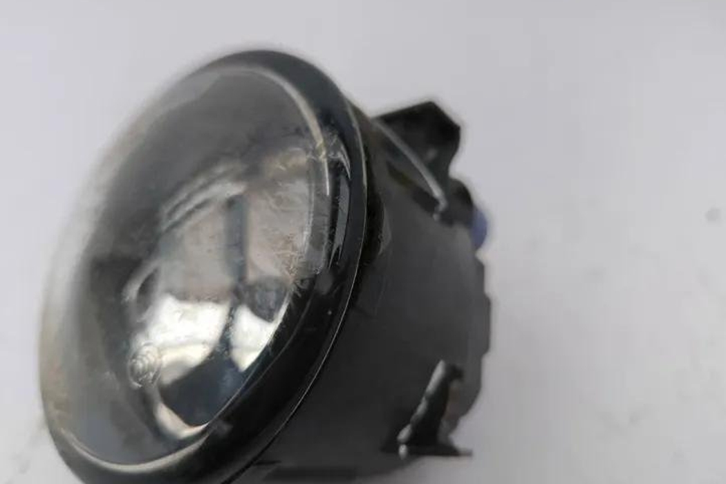 PEUGEOT 3008 2 generation (2017-2023) Front Left Fog Light 89207181 26491508
