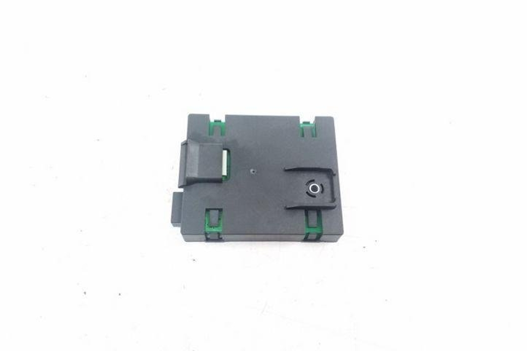 MERCEDES-BENZ A-Class W169 (2004-2012) Bootlid Antenna Amplifier A1698200475 26501005