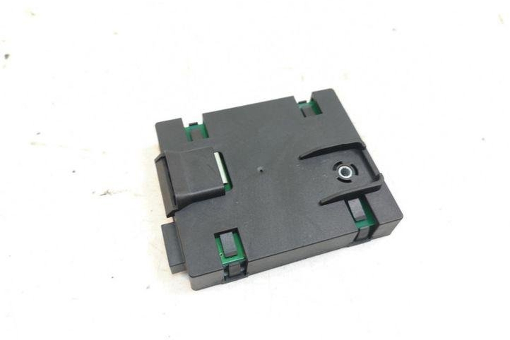 MERCEDES-BENZ A-Class W169 (2004-2012) Bootlid Antenna Amplifier A1698200475 26504726