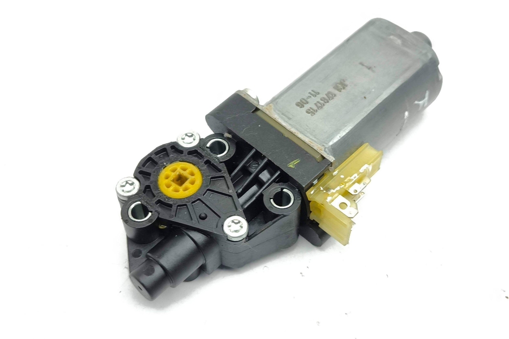 PORSCHE Cayenne 958 (2010-2018) Front Left Seat Control Motor 0390203389 29946505