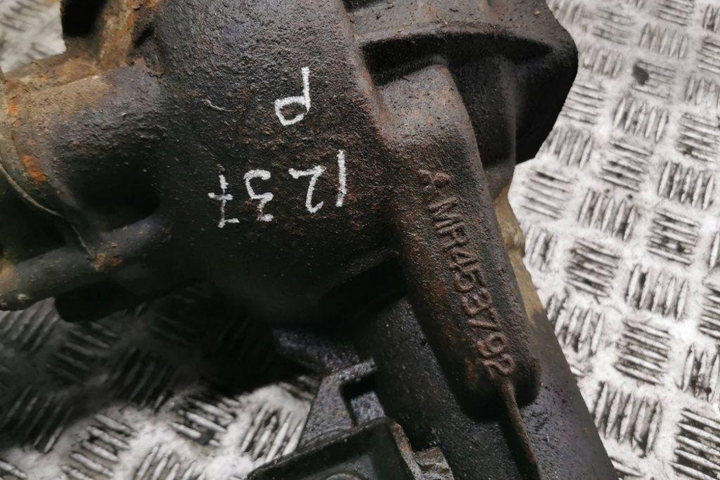 MITSUBISHI Pajero 4 generation (2006-2023) Front Transfer Case MR453792 31026641