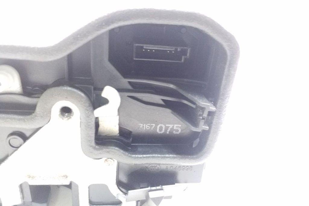 BMW 7 Series E65/E66 (2001-2008) Aizmugurējo kreiso durvju slēdzene 7167075 31133969
