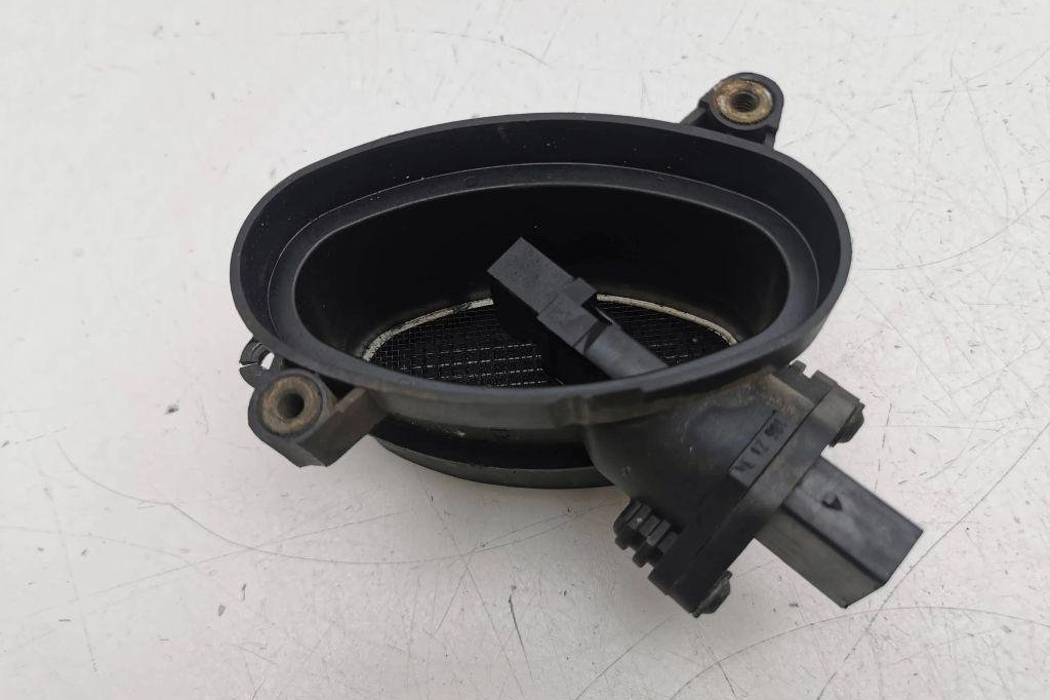 BMW 5 Series E39 (1995-2004) Mass Air Flow Sensor MAF 0928400314 31193517