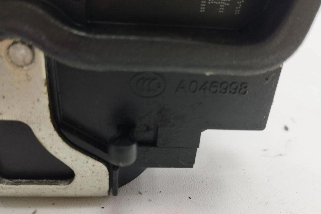 BMW 5 Series E60/E61 (2003-2010) Rear Left Door Lock A046998 31205461