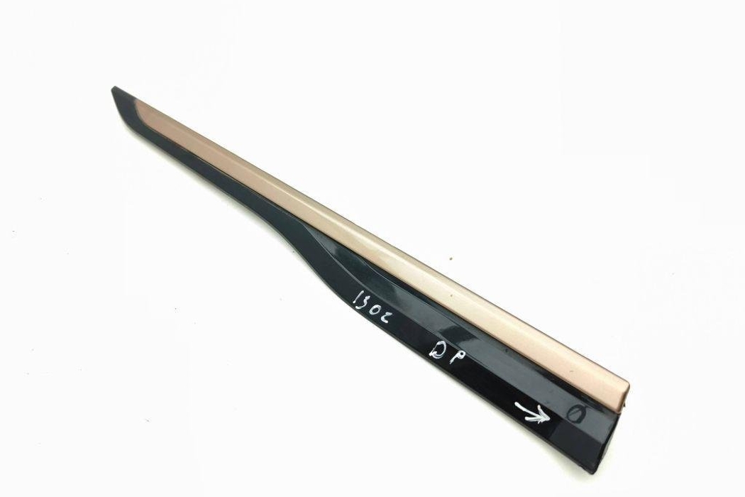 LAND ROVER Range Rover Velar 1 generation (2017-2024) Aizmugurējā labā spārna moldings J8A229426DF 31937420