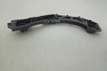 VOLKSWAGEN Tiguan 2 generation (2016-2024) Aizmugurējā labā bampera stiprinājums 5NA807394 26481321