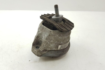 BMW 5 Series E60/E61 (2003-2010) Priekšējais motora stiprinājums 6769874 31166187
