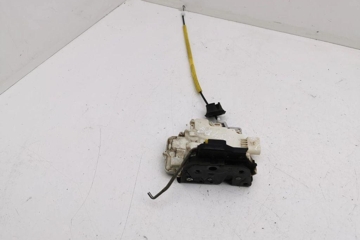 AUDI A6 C6/4F (2004-2011) Aizmugurējā labā durvju slēdzene 4F0039016A 31182547