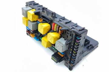 MERCEDES-BENZ Vito W639 (2003-2015) Fuse box A6395450801,518878103 32062699