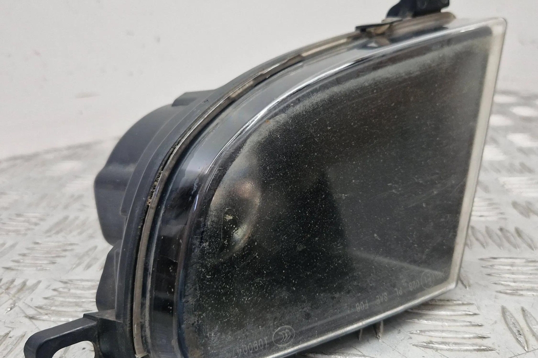 BMW 5 Series E60/E61 (2003-2010) Priekšējais kreisais miglas lukturis 0305083001 28073308