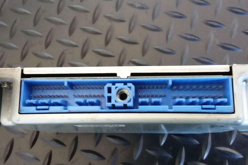 NISSAN X-Trail T30 (2001-2007) ABS control unit 478508H800 31357342