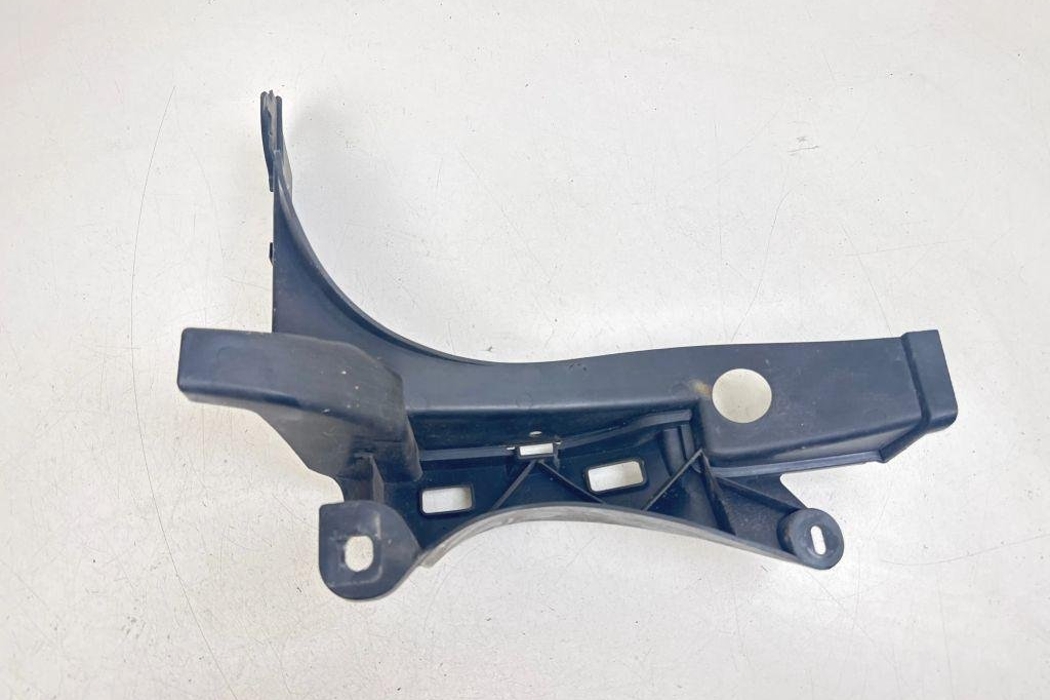 PEUGEOT 3008 1 generation (2010-2016) Aizmugurējā kreisā bampera stiprinājums 9685552577 31358820