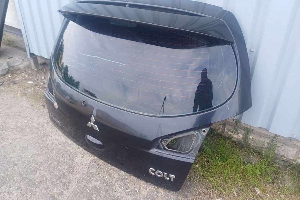 MITSUBISHI Colt 6 generation (2002-2013) Крышка багажника 31386300