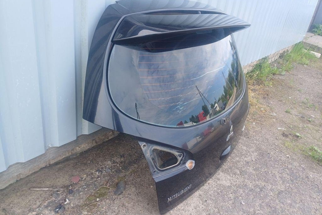 MITSUBISHI Colt 6 generation (2002-2013) Крышка багажника 31386300