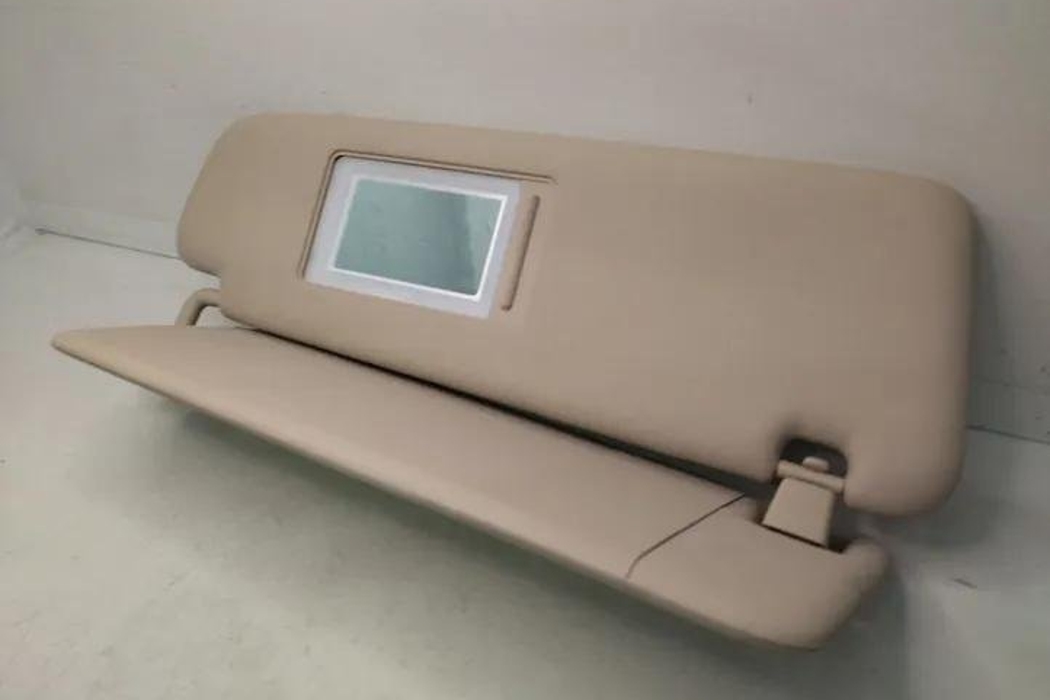 VOLKSWAGEN Touareg 2 generation (2010-2018) Right Side Sun Visor 7P6857552M 27460657