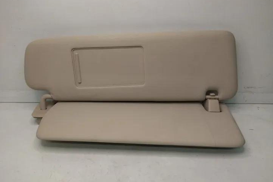 VOLKSWAGEN Touareg 2 generation (2010-2018) Right Side Sun Visor 7P6857552M 27460657