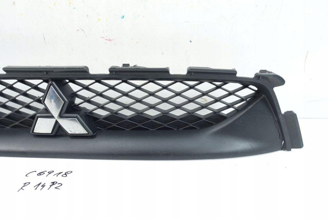 MITSUBISHI ASX 1 generation (2010-2020) Priekšējā bampera augšējā reste 6402A217 30602854