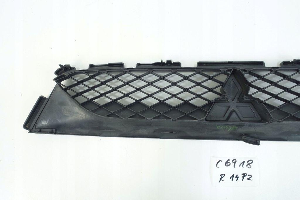 MITSUBISHI ASX 1 generation (2010-2020) Priekšējā bampera augšējā reste 6402A217 30602854
