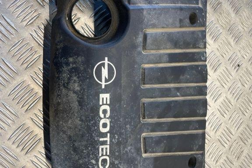 OPEL Vectra B (1995-1999) Motora dekoratīvā plastmasa / vāks 1818197,331422654 32324098