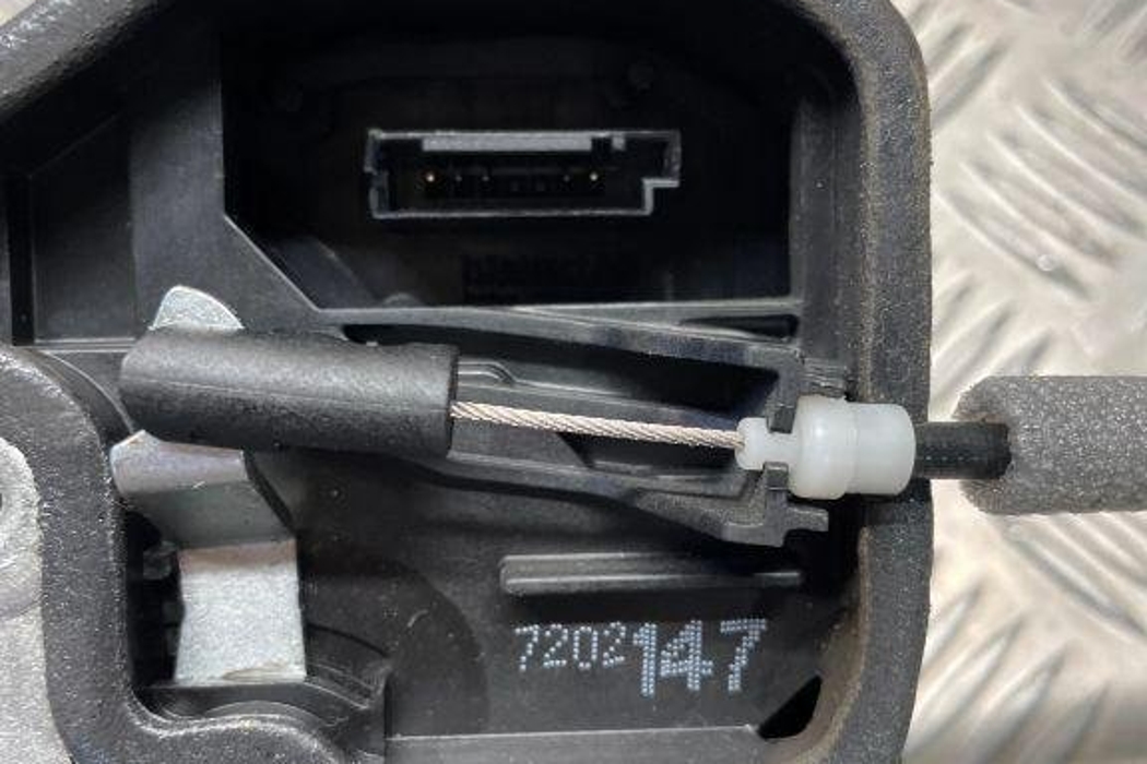 BMW 5 Series E60/E61 (2003-2010) Rear Left Door Lock 7202147,A046998 32324584