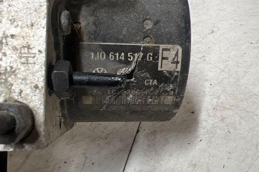 AUDI A3 8L (1996-2003) ABS pump 1J0614517G 32325179
