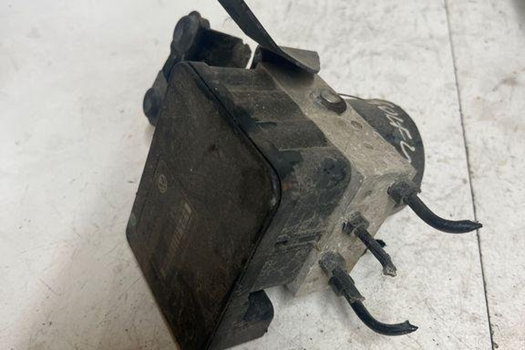 AUDI A3 8L (1996-2003) ABS pump 1J0614517G 32325179